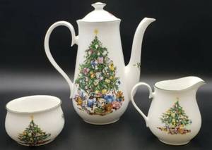 lot 227 image: China Teapot, Creamer & Open Sugar (Seasons Greeting) Made by Cero Elizabethan