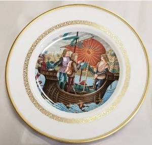 lot 265 image: The King Arthur Plates - Limited Edition Set of 6 - 9 Collector Plates-Made by Royal Worcester