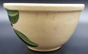 lot 273 image: Vintage Watt Ovenware #5 Bowl Rettinger Service Station Joe & Lloyd GR 3-9651
