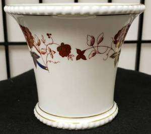 lot 269 image: Vintage Royal Crown Derby BALI A.1100 CACHE POT - 4 12 tall - A Great Orchid Pot