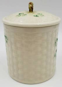 lot 251 image: Vintage Belleek Shamrock Basket Weave JamJelly Jar wLid - 6th Mark (1965-1980)