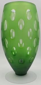 lot 263 image: Beautiful Green Frosted Glass Vase - Made by Sasaki