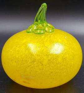 lot 290 image: Hand Blown Glass Kosta Boda, titled FRUTTERIA - Yellow Melon  #99023 - Signed