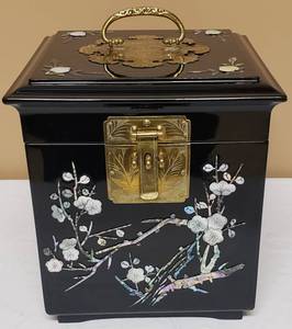 lot 8 image: Vintage Mother of Pearl Black Lacquered Keepsake Box wBrass Accents, Brass Lock and Key