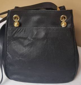 lot 328 image: Bottega Veneta Black Textured Leather Handbag - Vintage
