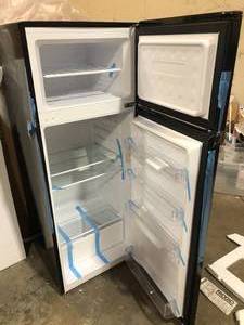 Magic Chef 7.3 cu. ft. 2-Door Mini Fridge in Black with Freezer Customer Returns See Pictures