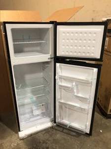 RCA 7.5 cu. ft. Refrigerator with Top Freezer in Stainless Look Customer Returns See Pictures