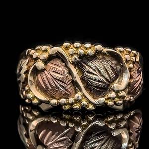 Mens Black Hills Gold Classic Diamond-Cut Leaf & Beaded Texture Ring Tri-Color Gold - Tapered Dome Ring w Exquisite Detail