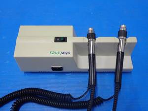 lot 28 image: WelchAllyn&nbsp767 Wall Transformer Ophthalmoscope 11720 Macroview Otoscope  Includes CAB-AC