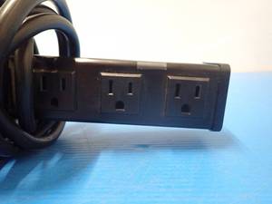lot 68 image: Generic Power Strip