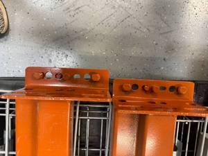 Five Tear Drop Pallet Racking Crossbars and 4 Sheets Wire Deck