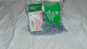 lot 8 image: Sheet Metal Screws 8 x 2