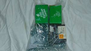 lot 9 image: Sheet Metal Screws 6 x 1 12