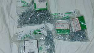 lot 11 image: Mixed Lot of Sheet Metal Screws - 6 x 38, 6 x 12, 6 x 1