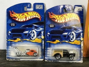 lot 11 image: 5 - Hotwheels & Racing Champions 164 Scale Die Cast Cars in Original Packages