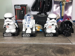 lot 53 image: Lot of Star Wars Items