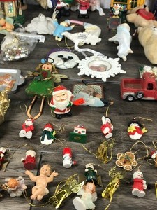 lot 58 image: Lot of Christmas Ornaments