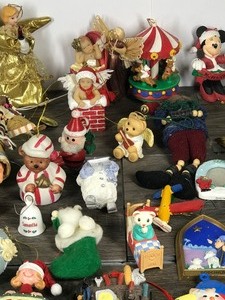 lot 59 image: Lot of Christmas Ornaments