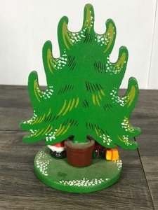 lot 112 image: 1978 Enesco Christmas Tree with Santa