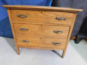 lot 201 image: Vintage Solid wood 3 drawer dresser