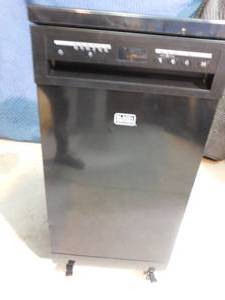 lot 203 image: Black & Decker portable dishwasher