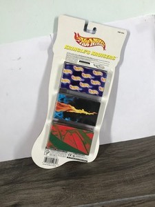 lot 175 image: Hot Wheels Kringles Kruisers 2001 Sealed Pack 3 Cars In Gift Boxes