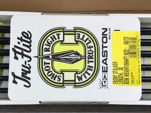lot 198 image: 12 Tru-Flite Easton Arrows In the Original Box