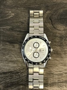 lot 324 image: Carrera Tag Heuer Watch (Watch was not Authenticated to Show if it is a Genuine Carrera Watch) Buy at your Own Risk