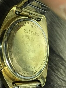 lot 337 image: Bulova Accuquartz Watch