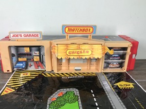 lot 346 image: Vintage Matchbox Joes Garage Rollout