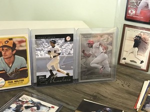 lot 412 image: Lot of 475 Plus Baseball & 1 Basketball Michael Jordan Card