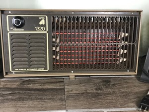 lot 443 image: 2 Heaters and 2 Fans
