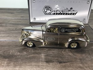 lot 477 image: 1939 Chevy Sedan Limited Edition Platinum Club Collection Matco Tools 124