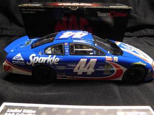 lot 227 image: 2001 Mac Tools Limited Edition Buckshot Jones #44 Georgia- Pacific Nascar 124 scale die cast