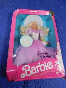lot 270 image: 1991 spring Parade barbie