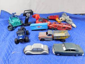 lot 285 image: Vintage metal car, dump truck and trailers and plastic vehicles