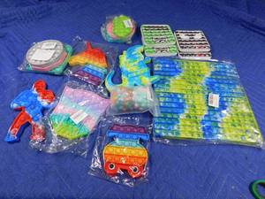 lot 291 image: New Pop-its