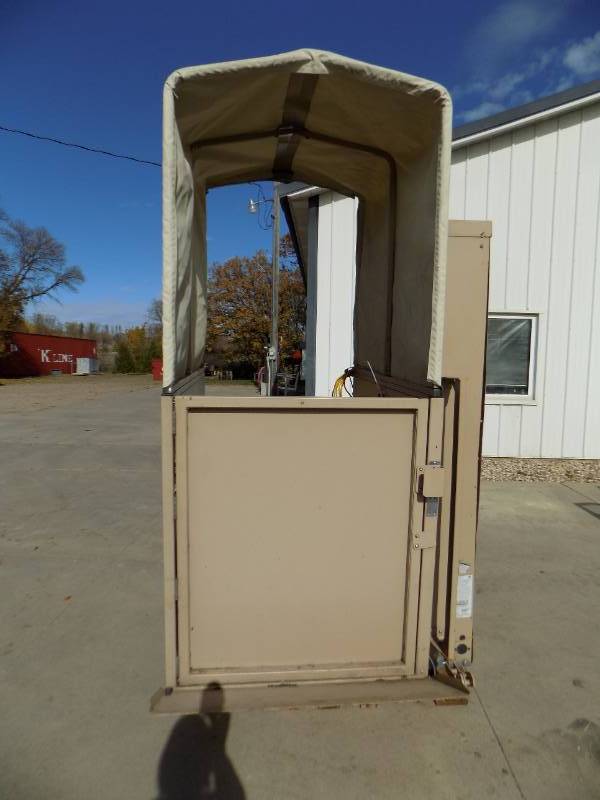 Wheel Chair Lift Bruno 3100 Outdoor Vertical Platform Lift