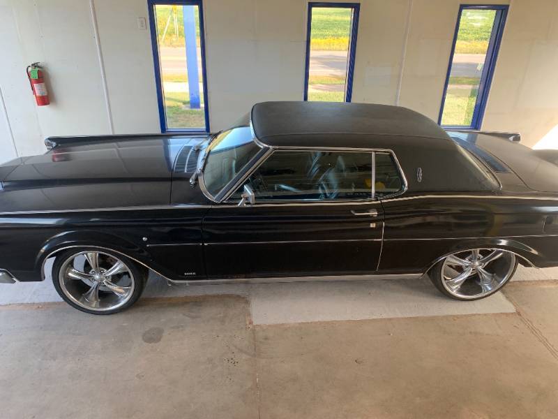 1969 Lincoln Continental Mark III
