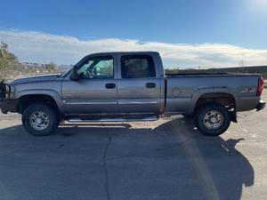 2006 Chevrolet Silverado - Diesel - 4X4 - 2 OWNERS