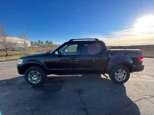 2008 Ford Explorer Sport Trac Limited - 4X4 - 2 OWNERS
