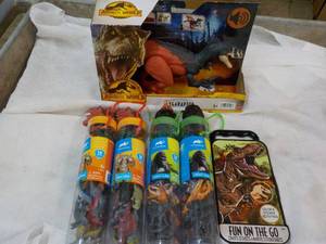 Jurassic World Mega raptor and more...