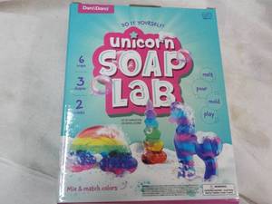 Unicorn Soap Lab...