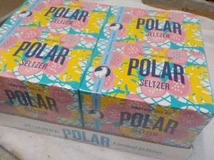 4 - 6 packs Polar Seltzer - best date 092024