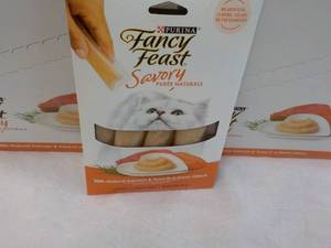 15 ct Purina Fancy Feast Savory Cat Treats Natural Salmon and Tuna in a Demi Glaze best date 082023 Retail $3 each
