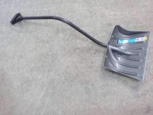 Suncast 18 Combo Snow Shovel and Pusher- made in USA