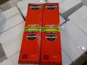 2 Jack Links Sasquatch Beef Stick and Cheese with jalapeno - 12 per box