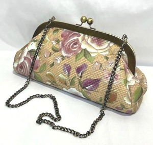 Patricia Nash Floral Designed Purse (6 Tall x 13 Wide)