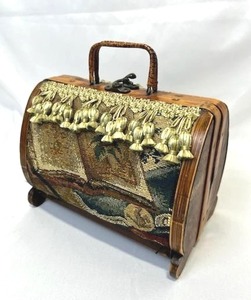 Decorative Wood and Cloth Clam Shell Purse (6.5 Tall x 8 Wide x 5 Deep)