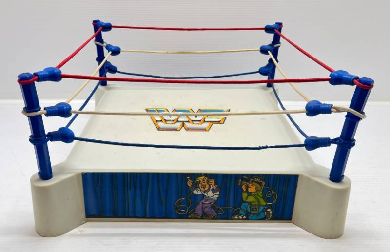 lot 2 image: Vintage 1985 Sling Em Fling Em Wrestling Ring